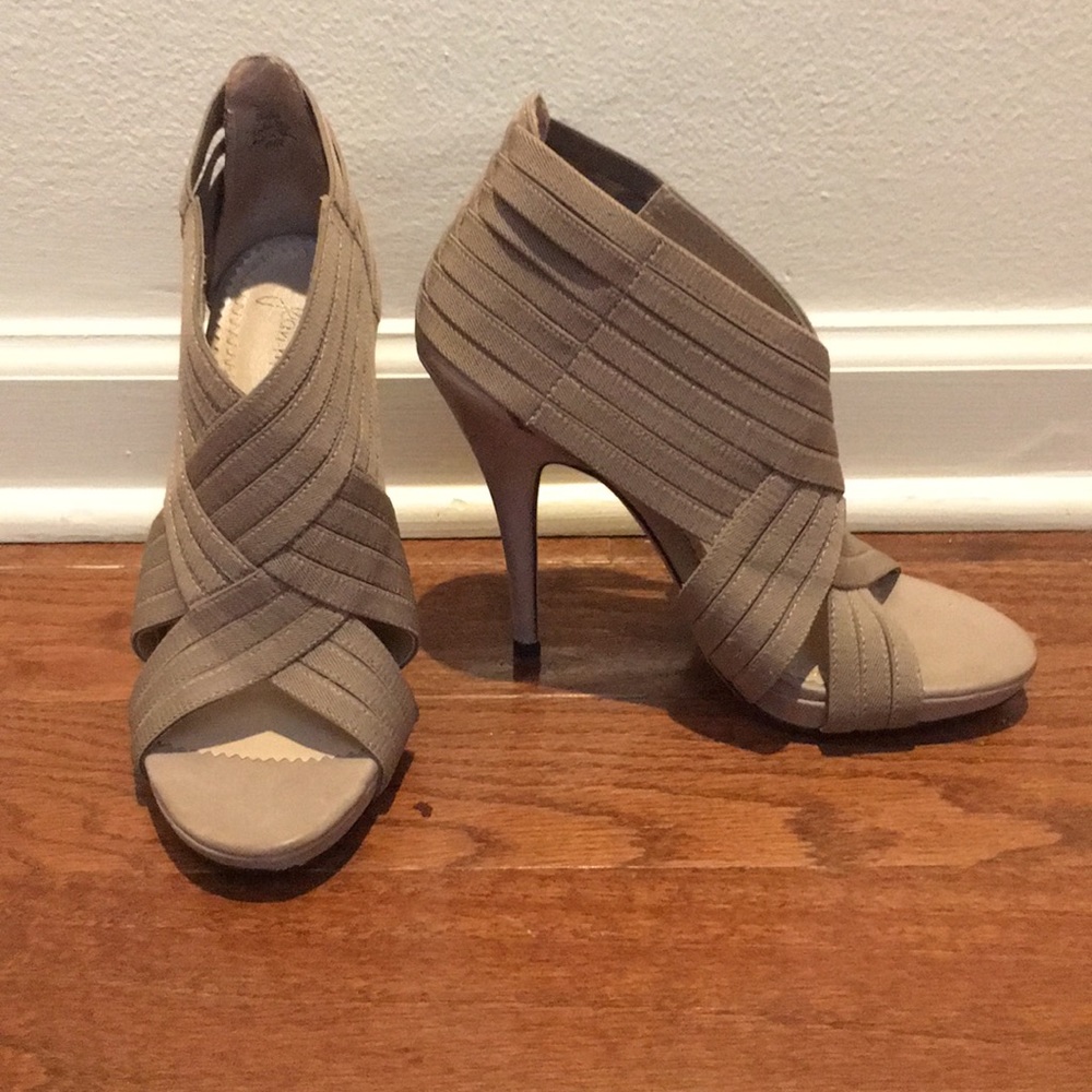 Jean-Michel Cazabat heels